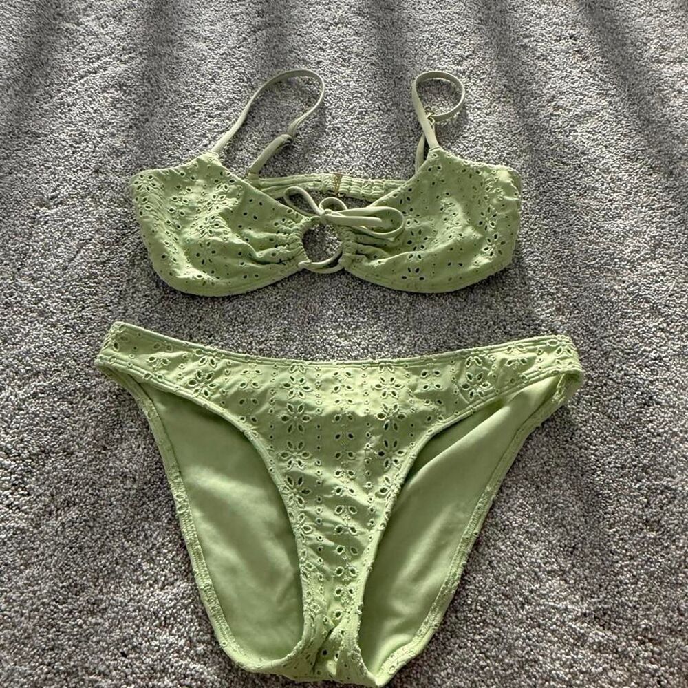 Hollister-co Women's Green Bikinis-and-tankini-sets